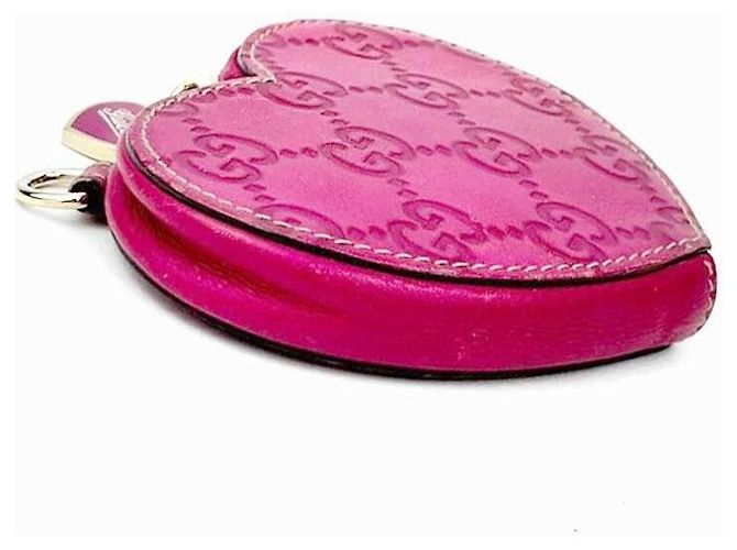 Gucci Portamonete GG in tela rosa a forma di cuore - vista 3