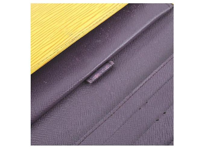 Louis Vuitton Cartera larga de cuero Epi amarilla Amarillo - vista 3