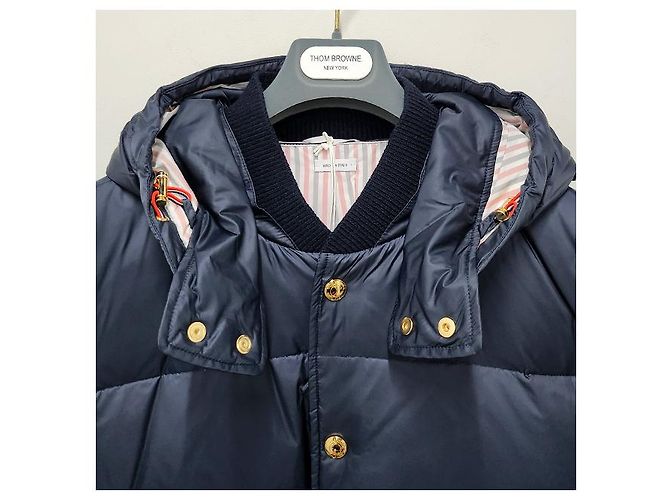 Thom Browne Diagonal Bar Matte Nylon Goose Down Padded Bomber Jacket Navy Blue - view 16