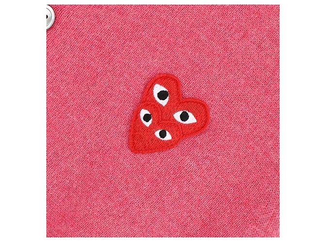 Comme Des Garcons Rosa Cardigan mit rotem Doppelherz-Patch Pink - Ansicht 8