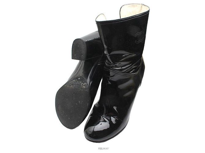 Chanel Botas midi de charol negro - vista 3