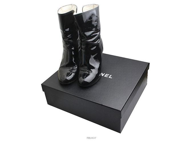 Chanel Botas midi de charol negro - vista 5