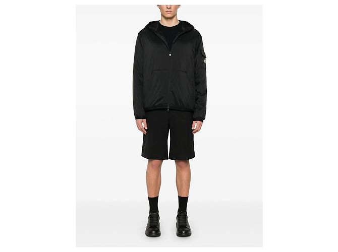 Moncler Veste courte en duvet à capuche MONTEYNARD noire - vue 2