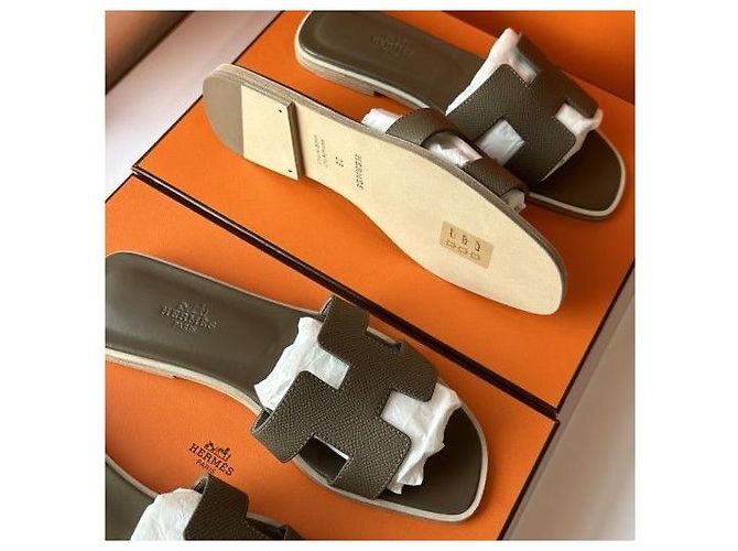 Hermès Sandali Oran Epsom Etoupe Marrone - vista 7
