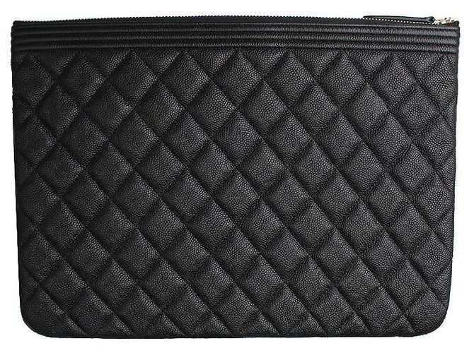 Chanel Clutch Medio Caviar Nero Oro Boy - vista 2