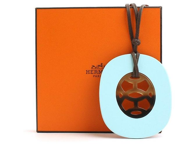 Hermès Collana Pendente in Corno Kaki Blu Cielo Multicolore - vista 5
