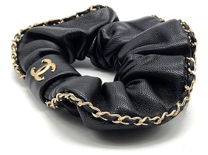 Chanel Scrunchie de cabelo CC Around Chain Preto - vista 2