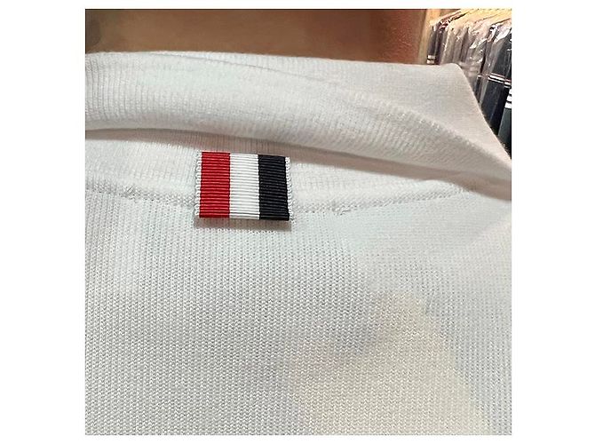 Thom Browne Polo a maniche corte in interlock con tasca e tre righe bianche Bianco - vista 26