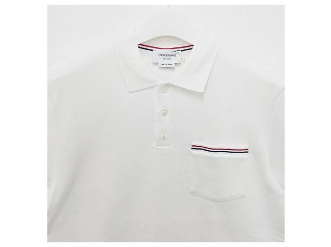 Thom Browne Polo a maniche corte in interlock con tasca e tre righe bianche Bianco - vista 3