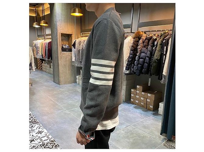 Thom Browne Milano Stitch Overbrand Bar Cardigan Mittelgrau Braun - Ansicht 4