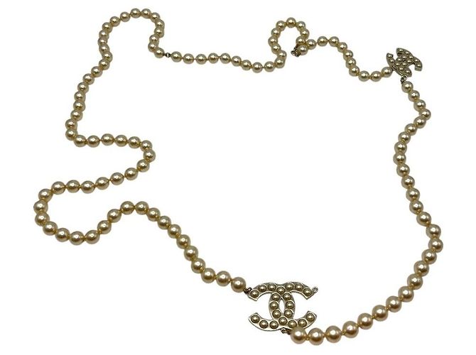 Chanel Collana lunga in perle con metallo dorato D'oro - vista 2