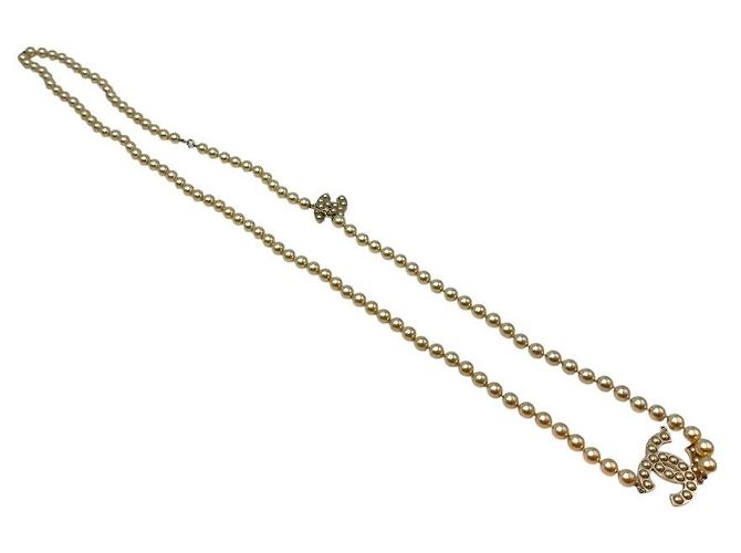 Chanel Collana lunga in perle con metallo dorato D'oro - vista 3