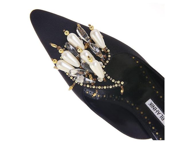 Manolo Blahnik Jewel Pearl Mule von BLCK ORIENTALIA - Ansicht 8
