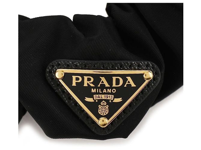 Prada Scrunchie de Re-Nylon Preto - vista 6