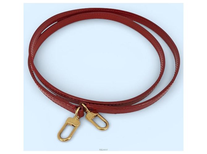 Alma Louis Vuitton Pendente Vernis Borgogna con Cinturino Dorato Rosso - vista 5