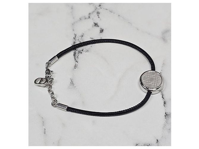 Dior Bracciale Cannage Nero Argento con Incisione del Logo - vista 16