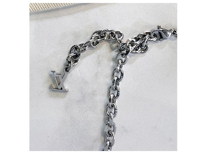 Louis Vuitton Pulsera Placa Monograma Bold Plata - vista 6