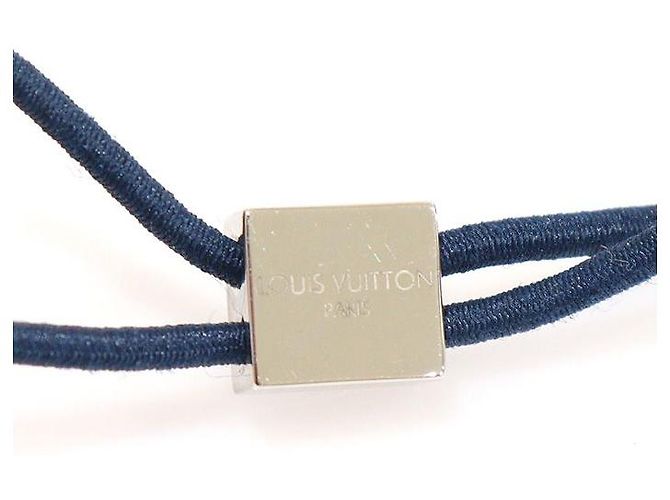 Louis Vuitton Elastico per Capelli in Resina Blu Navy con Cubo Incluso in Tonalità Argento - vista 6