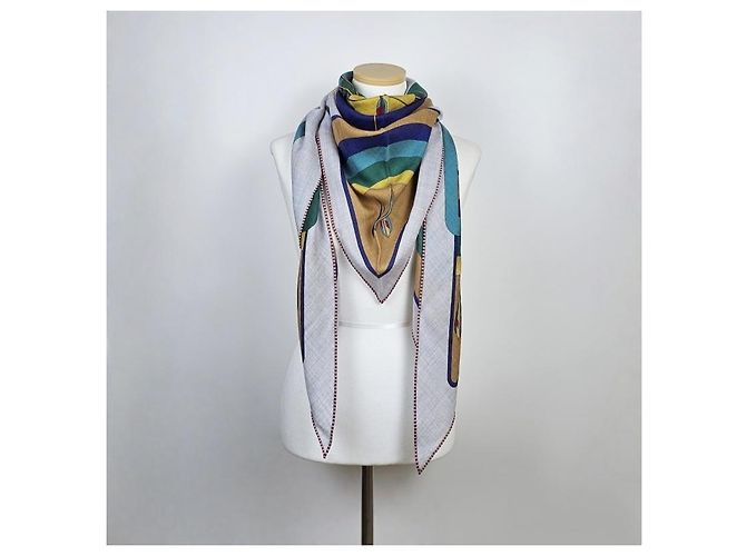 Hermès Sciarpa gigante in cashmere e seta a forma di triangolo Marrone - vista 6