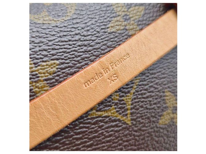 Louis Vuitton Pochete Florentine XS Monograma Negro - vista 8
