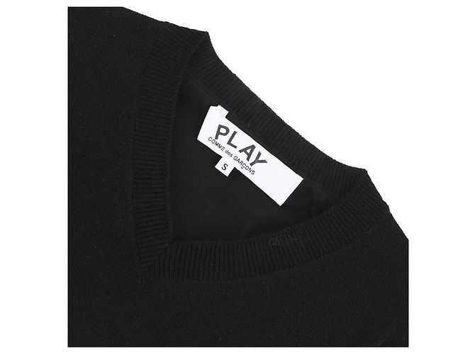 Comme Des Garcons Suéter negro con cuello en V y strass en forma de corazón rojo - vista 5