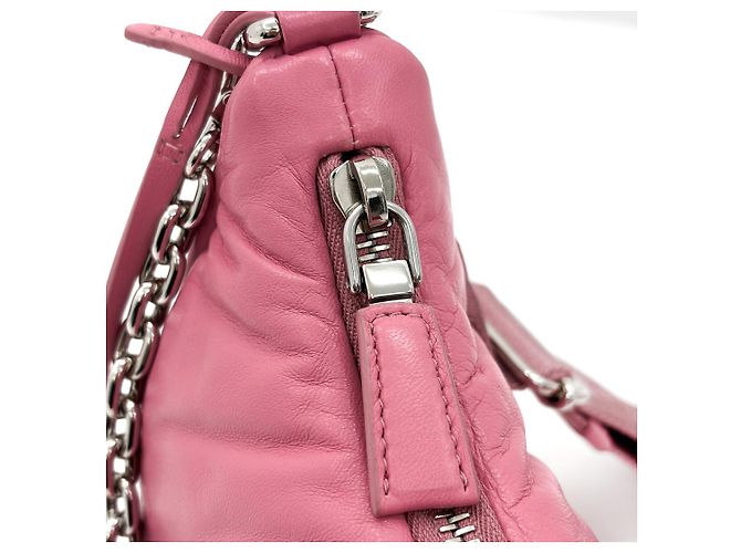 Prada Bolsa hobo de ombro em couro Napa acolchoado para mulheres - Rosa - vista 11