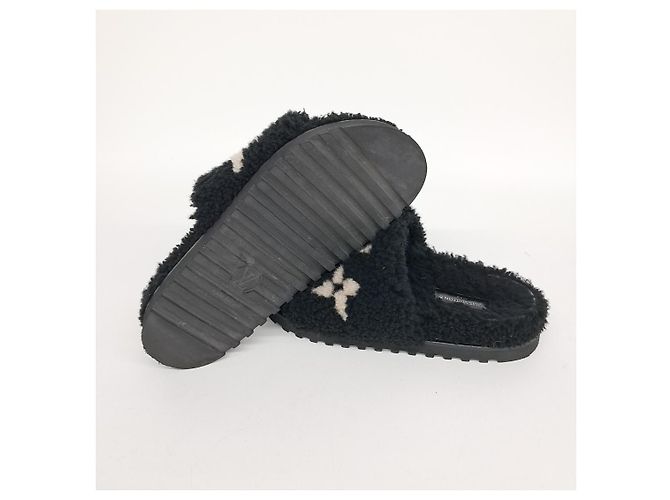Pantofole in shearling Louis Vuitton Nero - vista 4