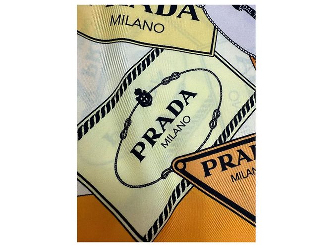 Prada Écharpe en soie à motif logo - vue 9