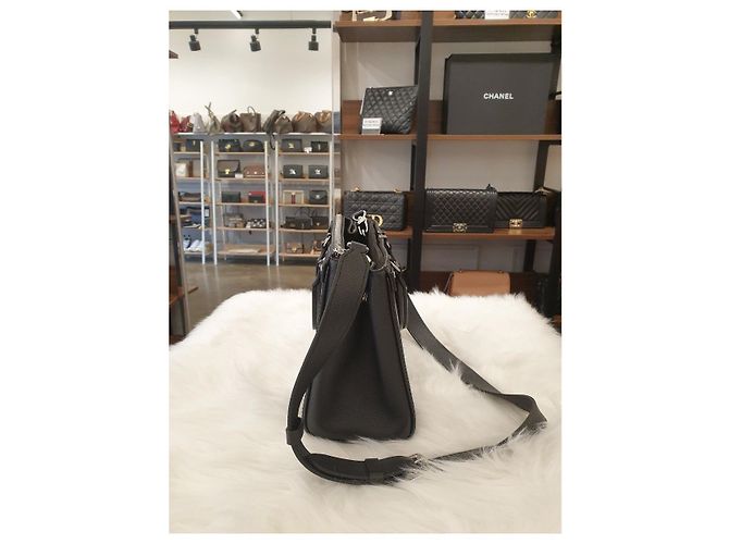 Louis Vuitton Borsa Tote e a Spalla Gurney PM Épi Multicolore - vista 3