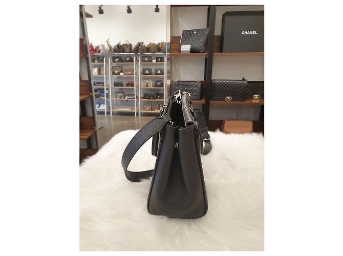 Louis Vuitton Borsa Tote e a Spalla Gurney PM Épi Multicolore - vista 6