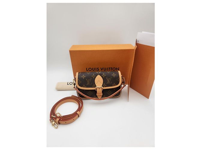 Louis Vuitton Borsa a tracolla Nano Diane Multicolore - vista 5