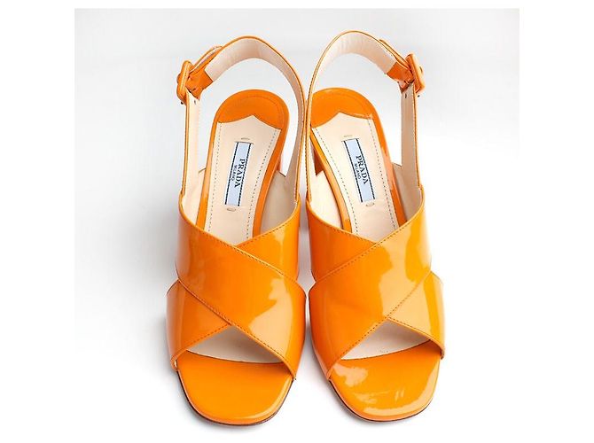 Prada Sandali in vernice arancione - vista 2