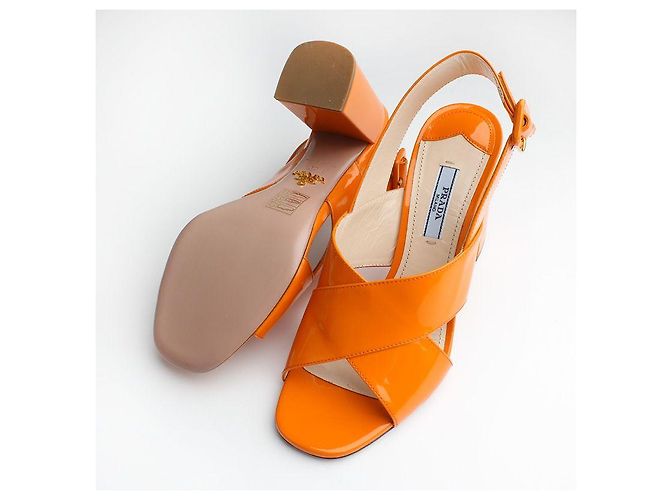 Prada Sandali in vernice arancione - vista 3