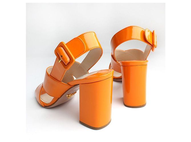 Prada Sandali in vernice arancione - vista 4
