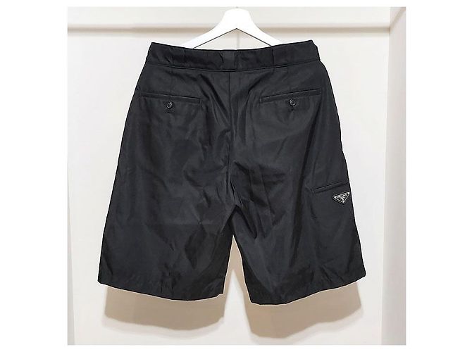 Prada Bermuda in Re-Nylon Nero - vista 3