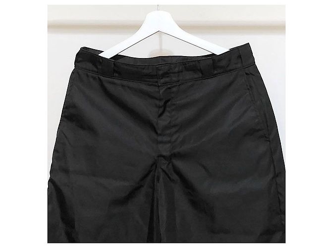 Prada Bermuda in Re-Nylon Nero - vista 4