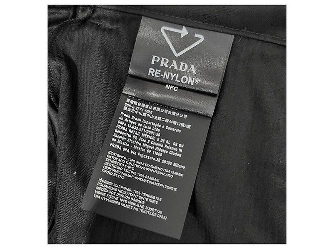 Prada Bermuda in Re-Nylon Nero - vista 7