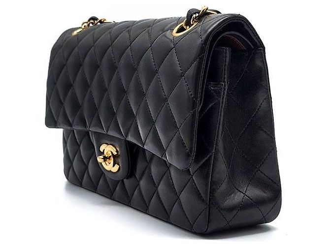 Chanel Classico Medio in Pelle di Agnello Nero - vista 2