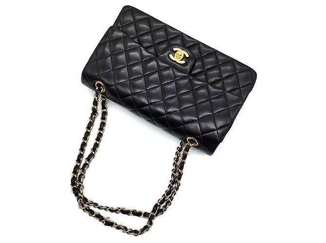 Chanel Classico Medio in Pelle di Agnello Nero - vista 4