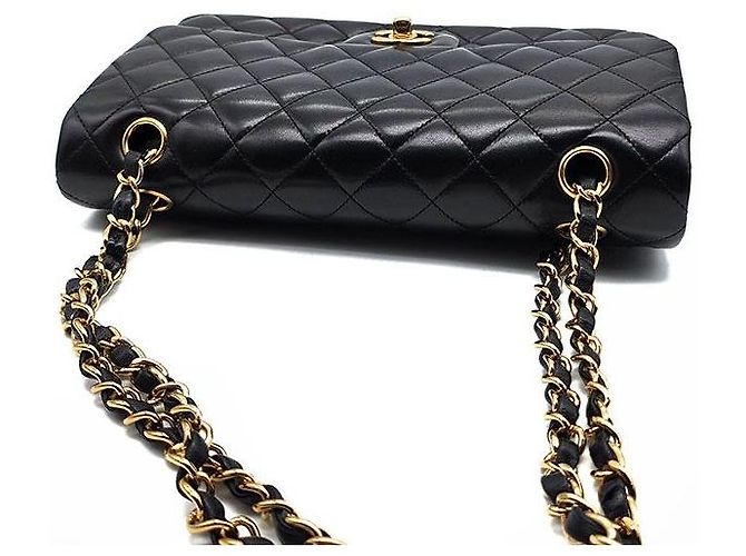 Chanel Classico Medio in Pelle di Agnello Nero - vista 6