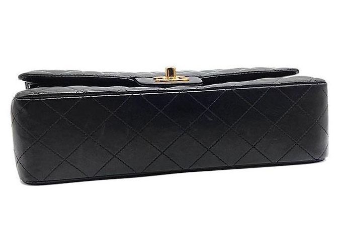 Chanel Classico Medio in Pelle di Agnello Nero - vista 7