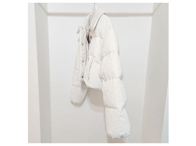 Miu Miu Suéter cropped acolchoado de corduroy Prata - vista 2
