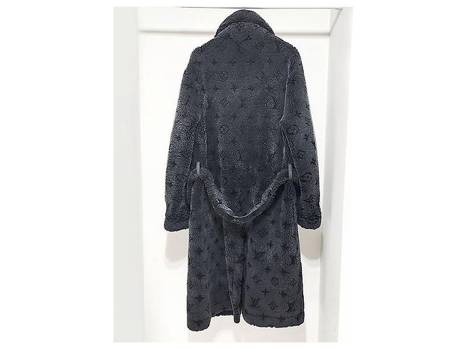 Louis Vuitton Virgil Abloh Monogram Shearling Coat Black - view 3