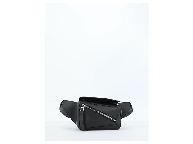 Loewe Mini bumbag Puzzle in pelle di vitello classica Nero - vista 4