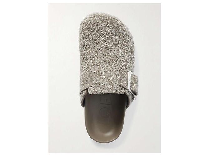 Loewe Mule in Camoscio con Fibbia Marrone - vista 5