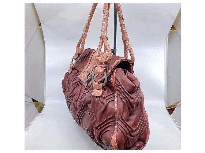 Bulgari Schultertasche Rot - Ansicht 3