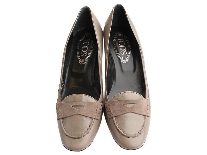 Tod's Pumps ornamentali Gommino in suede grigio khaki Marrone - vista 2