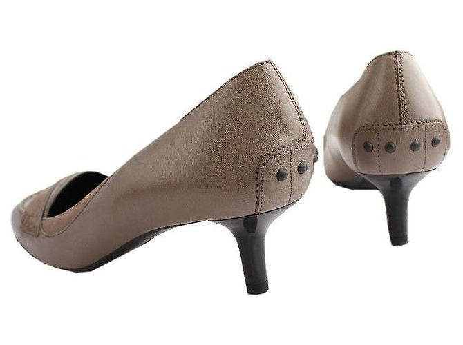 Tod's Pumps ornamentali Gommino in suede grigio khaki Marrone - vista 5