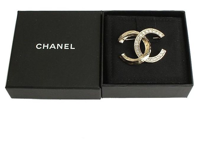 Chanel Spilla Logo in Cristallo Testurizzato Dorato D'oro - vista 5