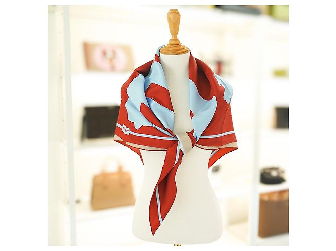 Burberry Foulard in seta LOVE Archive Beige Marrone - vista 8